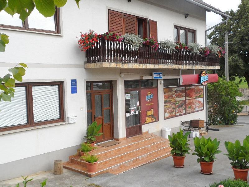 Apartment Rendulic Rakovica Exterior foto